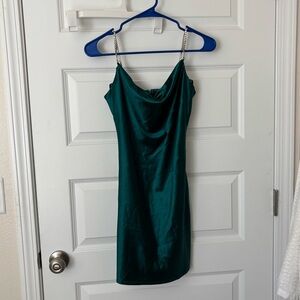 Elegant Stretchy Green Mini Dress with diamond straps